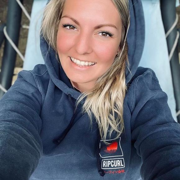 Meet your Posher, Roxanne - Picture 1 of 1